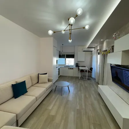Sea View Deluxe Qerret Golem Apartment *