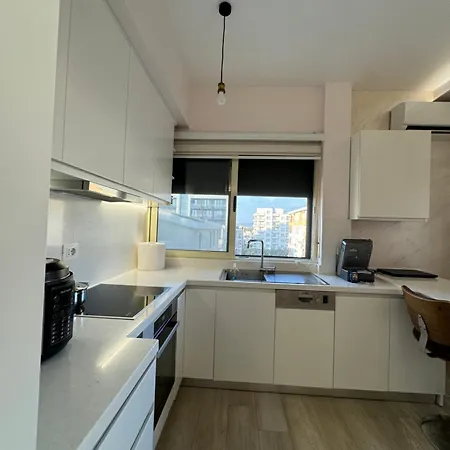 Apartment Sea View Deluxe Qerret Golem *