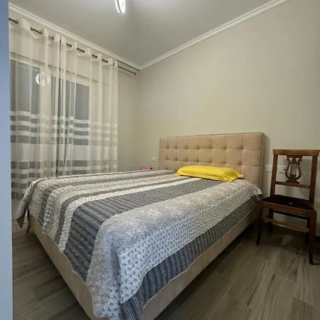 Apartment Sea View Deluxe Qerret Golem