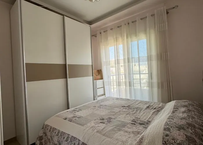 Appartement Sea View Deluxe Qerret Golem *